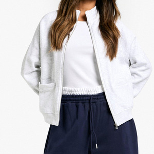 Vente en gros de vêtements deux pièces personnalisés pour femmes pour l'automne et l'hiver 2025 Nouveaux tricots pour femmes Pull à col rond avec fleurs - Product Image 3