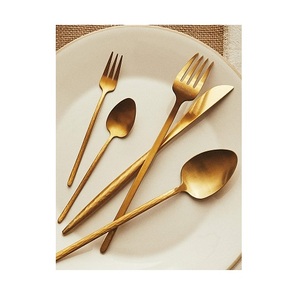Vente en gros argenterie style acier inoxydable populaire argent et or cuillère Restaurant couverts cadeau ensemble cuillère fourchette couverts ensemble - Product Image 5