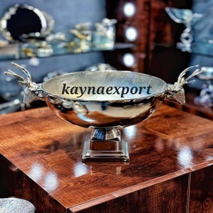 ชามผลไม้ตกแต่งสำหรับแคมป์ปิ้ง แบบตอกลายเงางาม จานเสิร์ฟสีทองลายกิ่งไม้ หรูหรา เป็นมิตรกับสิ่งแวดล้อม ผลิตจากอะลูมิเนียมเกาหลี สำหรับเสิร์ฟเค้ก - Product Image 5