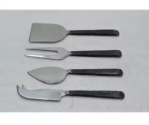 Ensemble de service à fromage en acier inoxydable de luxe avec manche en bois décoratif, outils à fromage, épandeur, trancheur pour la cuisine et la salle à manger - Product Image 3