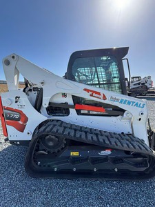 Chargeuse compacte T770 de haute qualité, machine robuste pour les projets de construction et agricoles, prête à la vente - Product Image 2