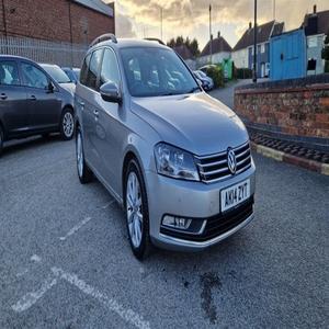 Volkswagen Passat 2.0TDI Executive 2014 Económico con Volante a la Izquierda/Derecha - Product Image 4