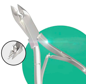 Pince à cuticules professionnelle en acier inoxydable avec lame courbée, ouverture large, manche au design personnalisé pour les ongles des doigts et des orteils - Product Image 4