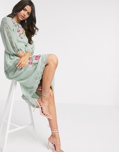 Robe d'été bohème décontractée pour femmes, nouvelle robe de vacances, broderie col rond, manches mi-bouffantes, robe courte au genou - Product Image 3