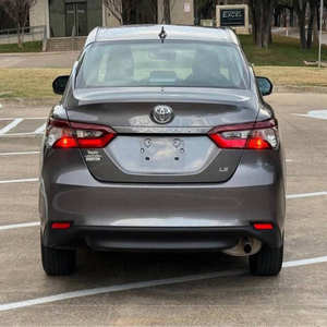 Toyota Camry LE 2024 en parfait état - Product Image 3