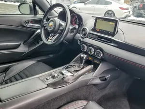 FIAT 124 Spider Abarth 2020 USADO, Volante a la Izquierda/Derecha - Product Image 3