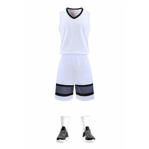 Precio al por mayor Uniforme de baloncesto en color blanco Diseño elegante con mangas cortas Personalice su propio diseño más demandado para hombres - Product Image 1