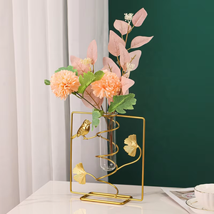 Vase en or contemporain pour la décoration de table, style moderne pour la maison, décoration de salon et cadeau pour occasions spéciales, vente en gros en provenance d'Inde - Product Image 2