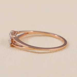 Bague de fiançailles en diamant de laboratoire, design classique à deux branches, argent sterling et or, clarté VS1, collection de bijoux fins - Product Image 5