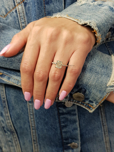 2.50 Ct Allongé Coussin Taille Moissanite Diamant Hidden Halo Solitaire Bague de Fiançailles en Or Blanc Cadeau de Luxe pour les Femmes - Product Image 5