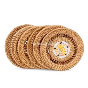 Posavasos Hecho a Mano de Ratán Natural Estilo Bohemio de Vietnam para Servir Bebidas en Casa y Decorar la Mesa - Product Image 1