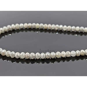 Perle de diamant blanc-gris 100% naturel, 3-4,2 mm, facettée, taille coussin, qualité excellente/bonne, clarté VS2, 15 pouces, taille de perçage 0,40 mm - Product Image 1
