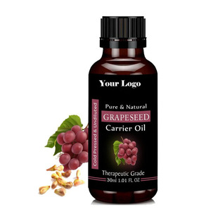 Huile de pépins de raisin pressés à froid en gros du fabricant riche en antioxydants et oméga 6 pour les soins de la peau hydratants - Product Image 1