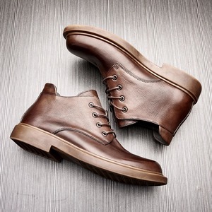 Chaussures de ville en cuir de porc de haute qualité avec revêtement imperméable et semelle intérieure souple pour hommes - Product Image 2