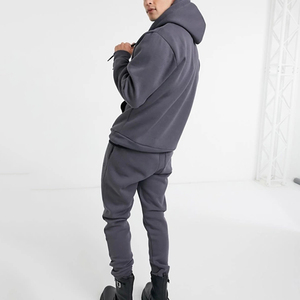 Vente en Gros Ensemble de Vêtements d'Entraînement Vêtements de Sport Personnalisés Vendeurs de Survêtements Ensemble de Pantalon de Survêtement et Sweat à Capuche Deux Pièces Survêtement Uni Surdimensionné pour Hommes - Product Image 5