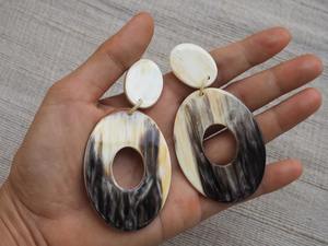 Pendientes de cuerno de búfalo ecológicos al por mayor con técnica pulida para mayoristas de bodas y moda por HF CRAFTS - Product Image 6