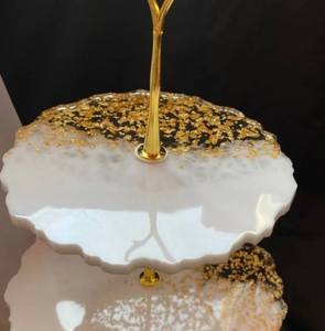 แท่นวางเค้ก3ชั้นทำจากเรซินสีสันสวยงามพร้อมกลีบดอกไม้ด้านใน - Product Image 4