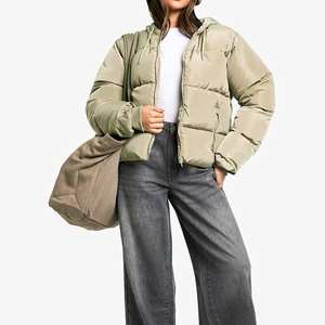 Chaqueta acolchada de diseñador de alta calidad personalizada para mujer, abrigo de invierno elegante, chaleco acolchado corto a la moda 2025 - Product Image 4