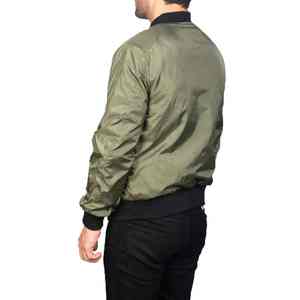 Veste universitaire en satin sur mesure, finition soyeuse de haute qualité, doublure douce, couture durable et design moderne et tendance - Product Image 4
