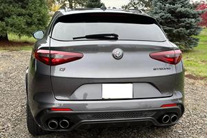 ALFA ROMEO STELVIO QUADRIFOGLIO 2023 SUPER LIMPIO, LISTO PARA ENVIAR - Product Image 3