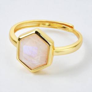 เครื่องประดับแหวนพลอยมูนสโตนสีรุ้งทรงหกเหลี่ยมปรับได้สีเงิน925 - Product Image 1