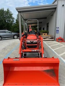 Compre el Tractor de Ruedas Kubota B2401DT con Potencia Nominal, Incluyendo Rodamientos, Entrega Rápida, Calidad Premium, Venta al por Mayor para la Eficiencia Agrícola - Product Image 3