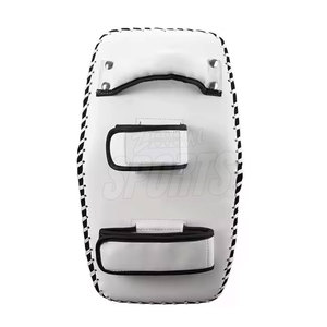 Almohadillas tailandesas duraderas para Muay Thai Kickboxing y entrenamiento de artes marciales con asas de agarre cómodas - Product Image 2