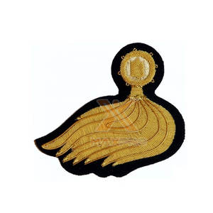 Insignias Bordadas a Mano de Tamaño y Color Personalizados, Bajo Pedido Mínimo, Insignias Bordadas a Mano Más Vendidas a Precio Económico - Product Image 4