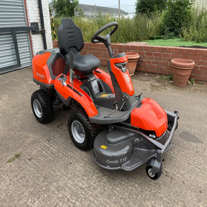 เครื่องตัดหญ้าแบบนั่งขับ HUSQVARNA R320X AWD รุ่นใหม่, เครื่องตัดหญ้าแบบมัลชิ่ง, รถแทรกเตอร์สำหรับสวน - Product Image 1