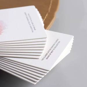 Diseñadores <span class=keywords><strong>de</strong></span> logotipo en relieve personalizado <span class=keywords><strong>para</strong></span> mi marca Tarjeta <span class=keywords><strong>de</strong></span> papel Etiquetas <span class=keywords><strong>de</strong></span> <span class=keywords><strong>ropa</strong></span> recicladas Etiqueta colgante <span class=keywords><strong>de</strong></span> papel <span class=keywords><strong>para</strong></span> <span class=keywords><strong>ropa</strong></span> - Product Image 5