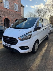 Autocaravana de Lujo Moderna para 4 Personas, Nuevas Tendencias de Belleza, Remolques Todoterreno para Viajes Familiares en Europa y América del Norte - Product Image 2