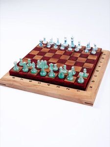 Juego de Ajedrez de Resina y Madera con Logotipo Personalizado |   Acabado Artesanal de Alta Calidad |   Precio de Fábrica al por Mayor - Product Image 2