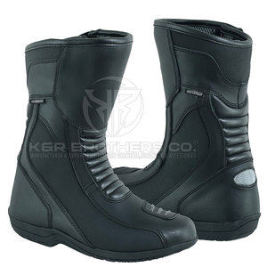 Chaussures de moto pour hommes d'hiver respirantes robustes avec construction anti-usure chaussures d'équitation en plein air urbaines en cuir personnalisables - Product Image 1