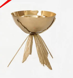 Brûleur de forme ronde en métal de haute qualité avec brûleur Bakhoor noir et or pour la maison - Product Image 3