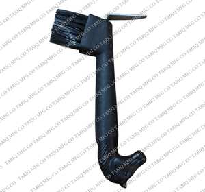 Selección de pezuña de caballo con cepillo, herramienta de limpieza para aseo de herrador de pezuña, logotipo personalizado disponible por TARIQ MFG CO - Product Image 1