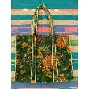 Bolsa de Mano Grande Reversible Acolchada de Terciopelo y Algodón, Estilo Boho, Ecológica, Resistente, para Compras, Playa y Fines de Semana, Color Ocre - Product Image 3
