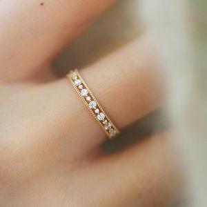 Venta al por mayor 14K oro amarillo Moissanite banda anillo declaración joyería conmemorativa con diseño único - Product Image 5