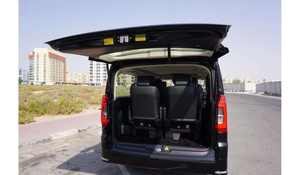 GRANVIA PREMIUM 2022 Fourgon d'occasion - 1-25000 milles - Moteur essence 4.5L - Transmission automatique - Sièges en cuir - Toit ouvrant panoramique - Product Image 5