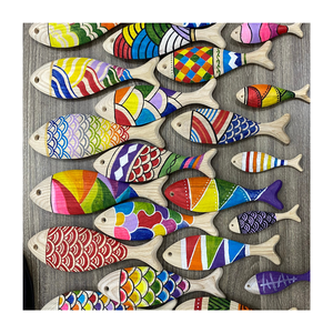 Poisson en bois fabriqué à la main au Vietnam disponible en différentes tailles pour l'art et l'intérieur - Product Image 1