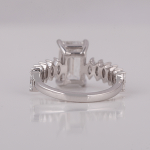 Anillo de compromiso de corte esmeralda de lujo 14KT oro sólido IGI certificado corte laboratorio cultivado diamante elegante anillos finos personalizados boda perfecta - Product Image 4