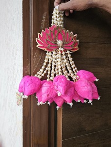 Tentures Lotus en bois pour décoration Temple & Mandir Décor Pooja Décorations de chambre Ensemble de toile de fond de mariage (lot de 4) - Product Image 3