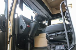 Camión Tractor FOTON Auman Galaxy Versión Crossing, Cabeza Tractora con Autonomía de 601-700 km, Potencia de 150-200 kW, Batería de 90-110 kWh - Product Image 5