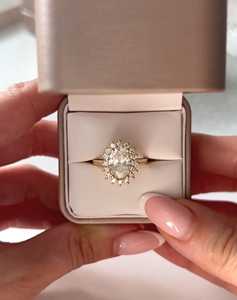 14K <b>Gold</b> <b>Vintage</b> Style <b>Ring</b> 2 CTW Oval Cut Lab Grown Diamond Cluster Halo Women's Wedding Engagement <b>Ring</b> VS1 Lab Grown Diamond - Product Image 2