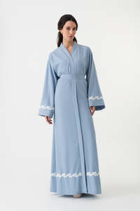 Robe Abaya de Dubaï personnalisable en satin de soie bleu clair de luxe, à manches longues, infroissable, faite à la main, vente en gros, traditionnelle musulmane haut de gamme - Product Image 2