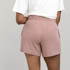Pantalones cortos de tela modal ultra cómodos para mujer: ligeros, transpirables, perfectos para deportes y ropa informal - Product Image 6