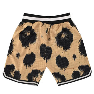 Shorts en maille écologiques pour hommes, coupe ample, style athlétique classique, tissu léger et respirant - Product Image 2