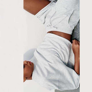 Vêtements pour femmes Ensembles pour femmes Tenues d'été 2 pièces Ensemble short Haut à manches courtes Short taille haute Ensembles pour femmes 100% coton - Product Image 2