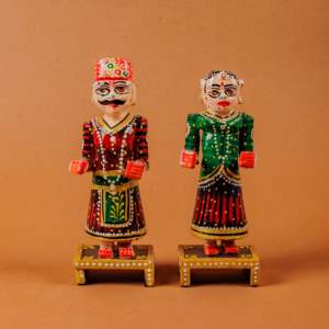 Panel de Resina Art Deco Hecho a Mano con Marco, con Diseño de Isar Gangaur Flawed in Form Rich in Faith, para Ocasiones de Diwali - Product Image 4