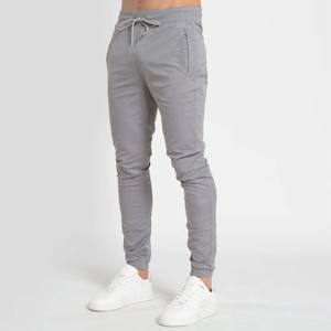 Pantalones cargo tácticos de alto rendimiento para hombre con múltiples bolsillos y costuras reforzadas para mayor durabilidad - Product Image 2