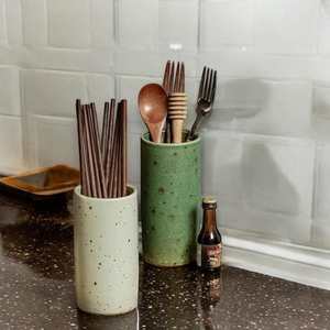 Reposacucharas de Cerámica Ecológico Resistente a Altas Temperaturas |   Porta Utensilios de Cocina Apto para Lavavajillas y Horno |   Apto para microondas - Product Image 5